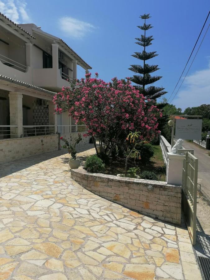 Makis Apartments Аріллас Екстер'єр фото